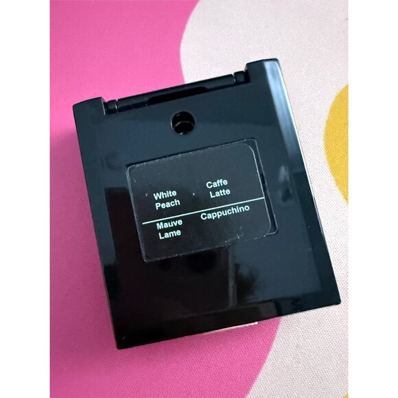 Trish McEvoy Makeup Wardrobing Refillable Compact with 4 Eye Shadows Case Only - Picture 3 of 4